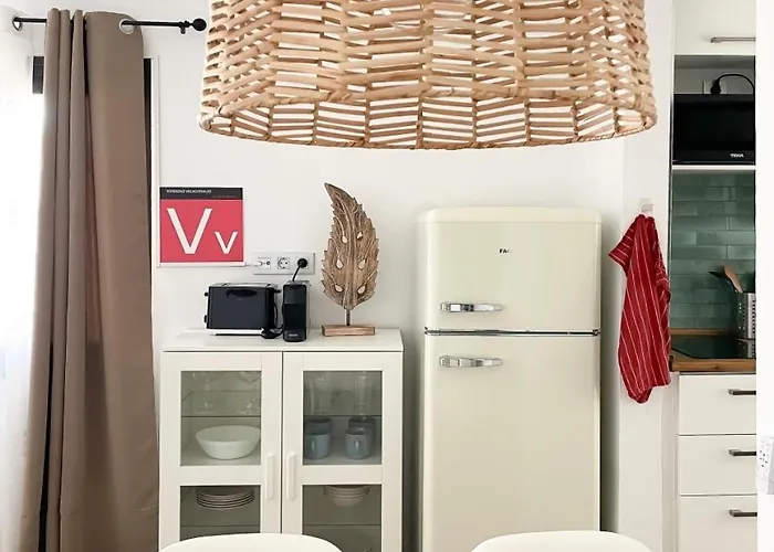 B-rent Oasis Sweet 2 - Pool View * Коральео