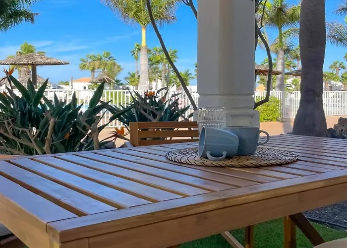 B-rent Oasis Sweet 2 - Pool View *