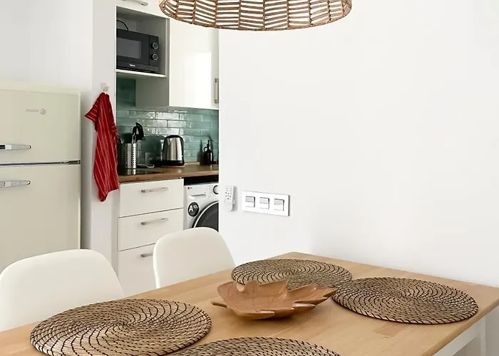 B-rent Oasis Sweet 2 - Pool View *