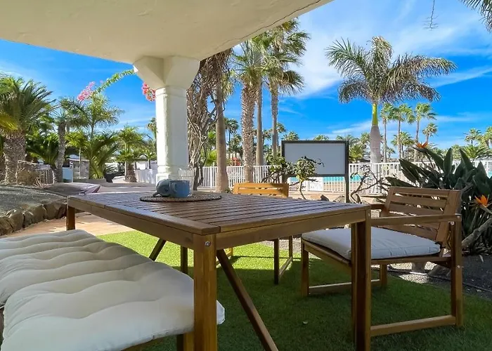 B-rent Oasis Sweet 2 - Pool View *